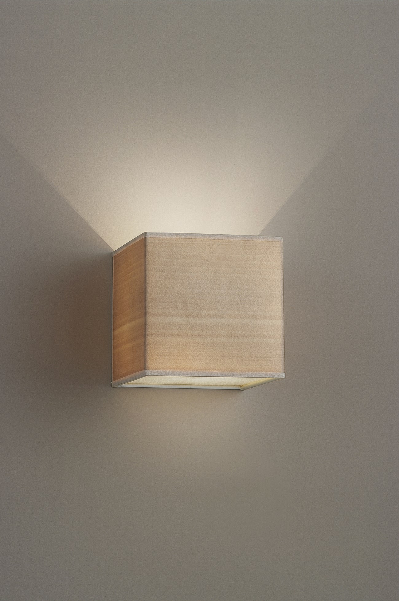 CUBE 壁燈 白安麗格