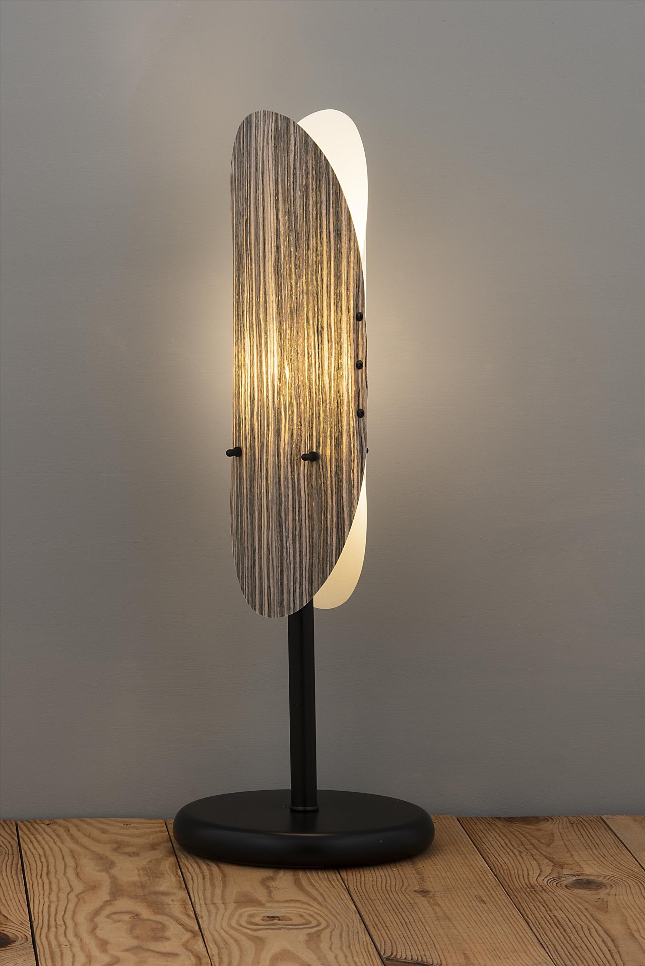 石紋木防塵燈罩桌燈