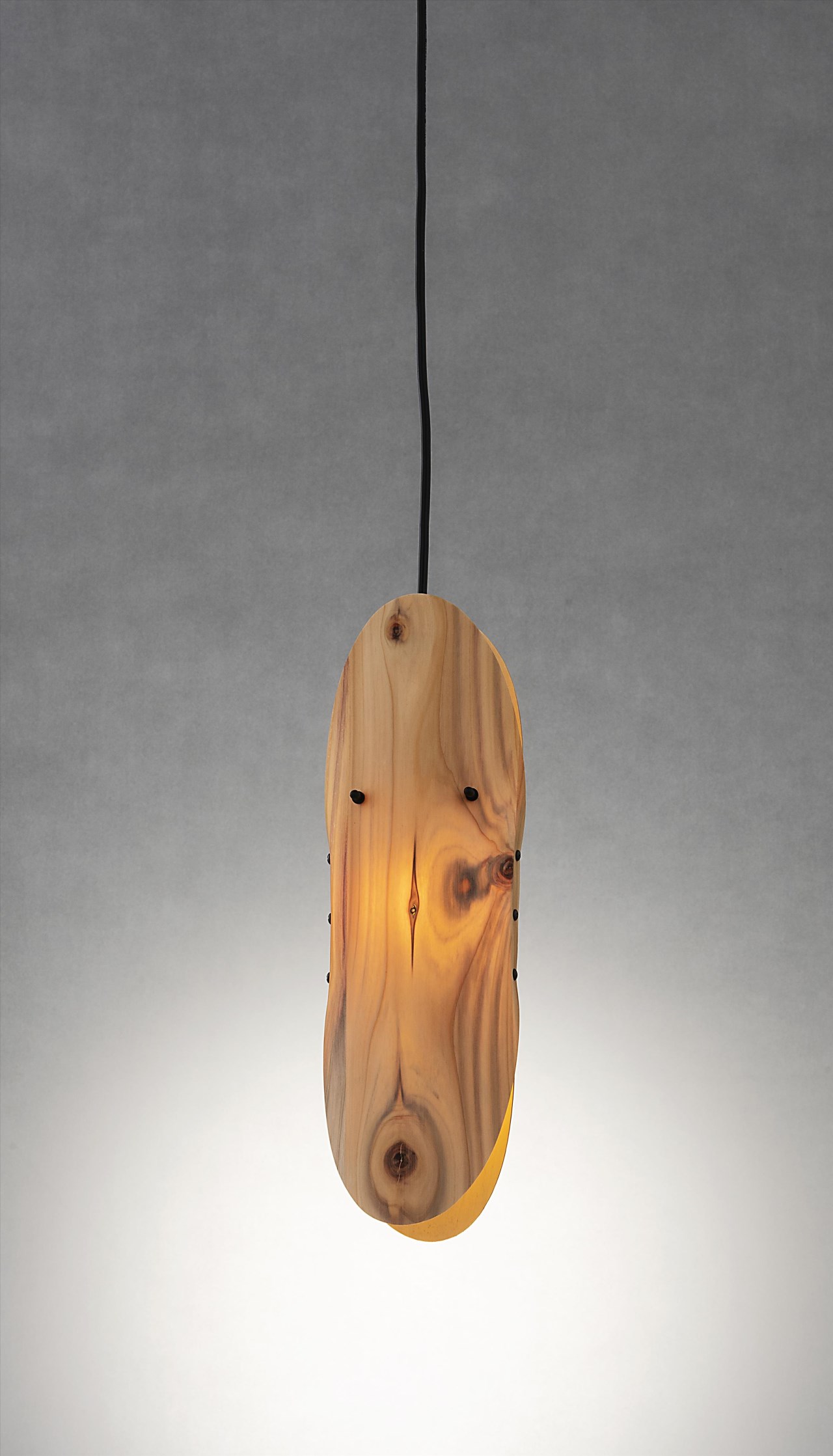 台灣杉原木皮燈罩   